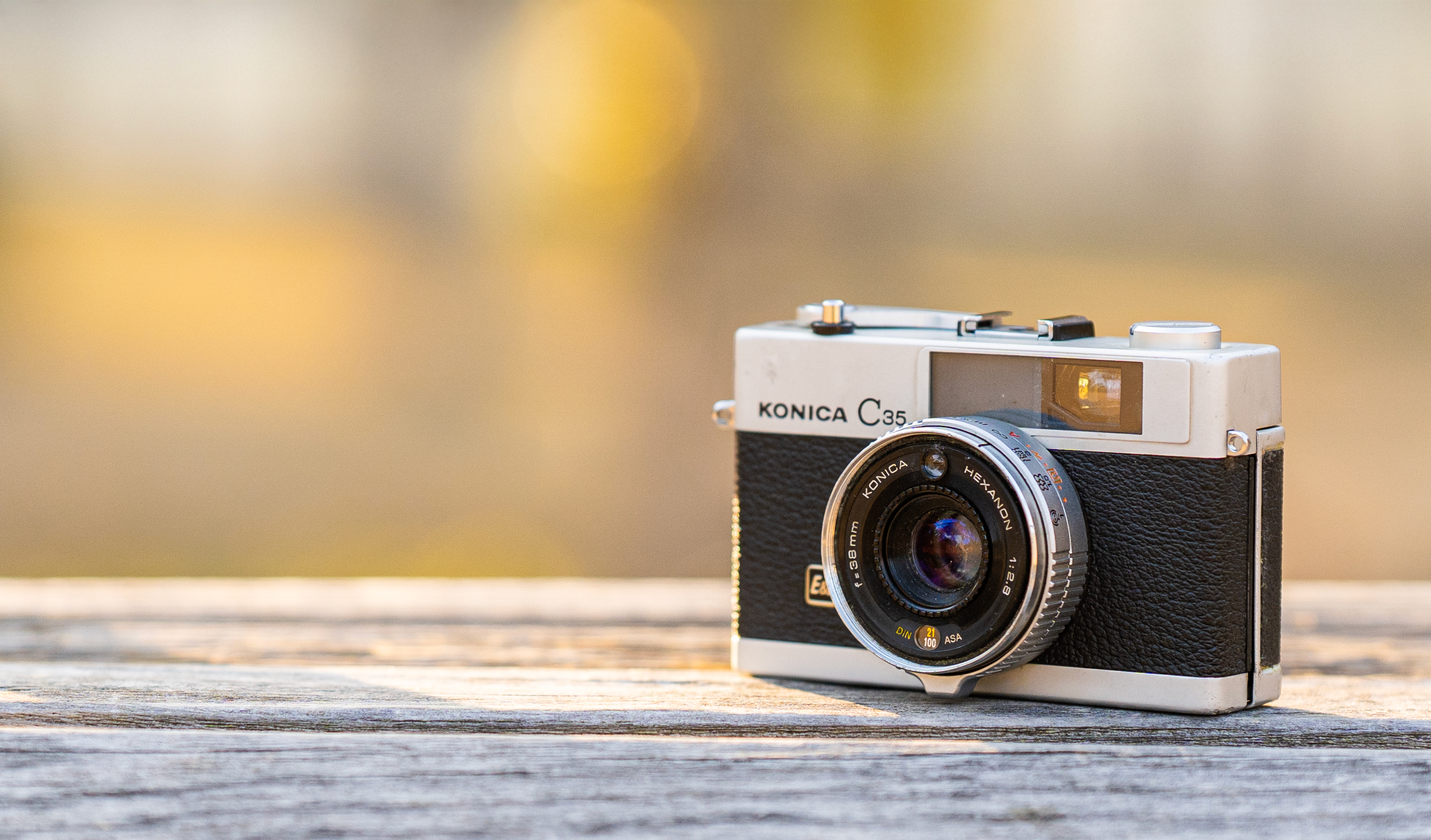 Konica C35