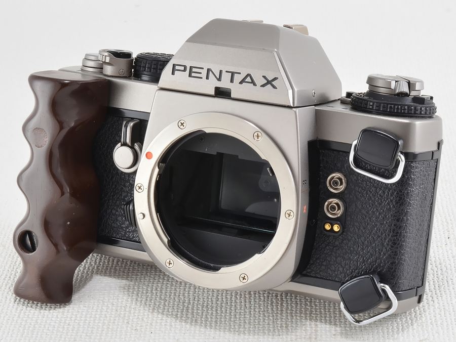 グリップAとPENTAX LXチタン