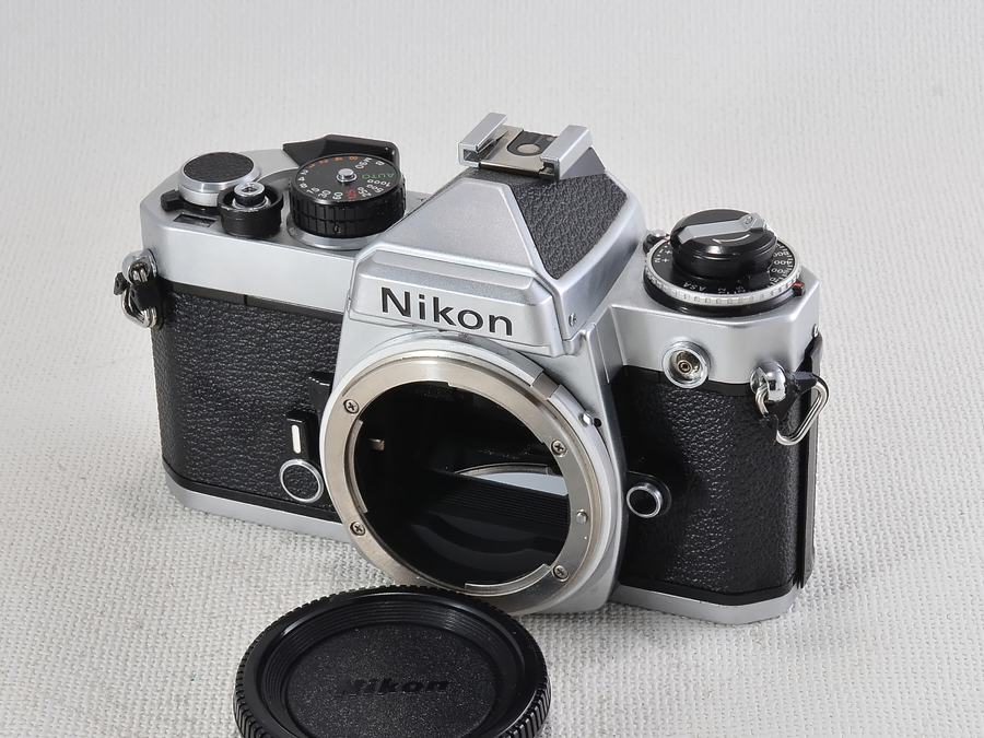 Nikon FE シルバー