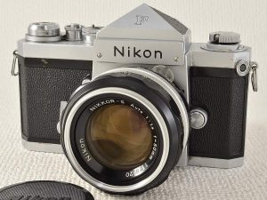 Nikon F