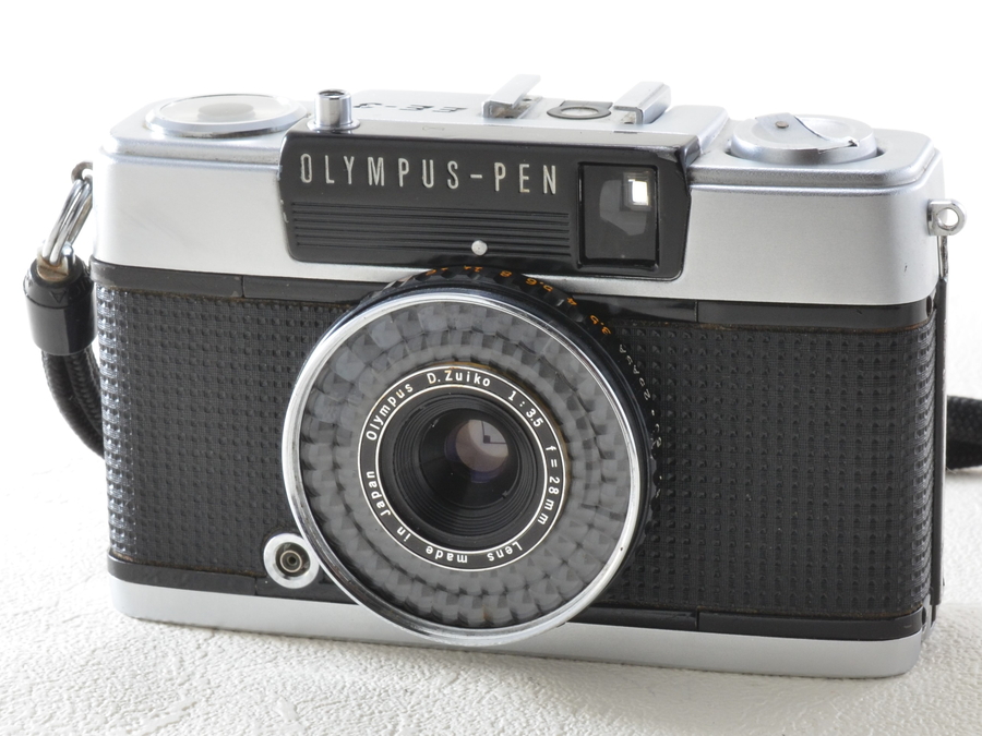 OLYMPUS PEN EE-3