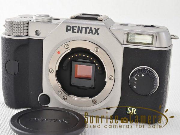 PENTAX Q7