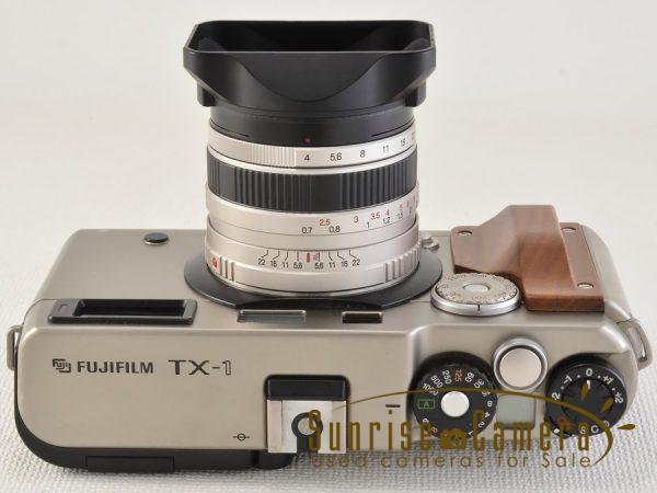 FUJIFILM TX-1