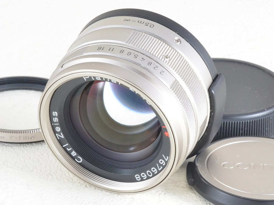 Carl Zeiss Planar T* 45mm F2 G