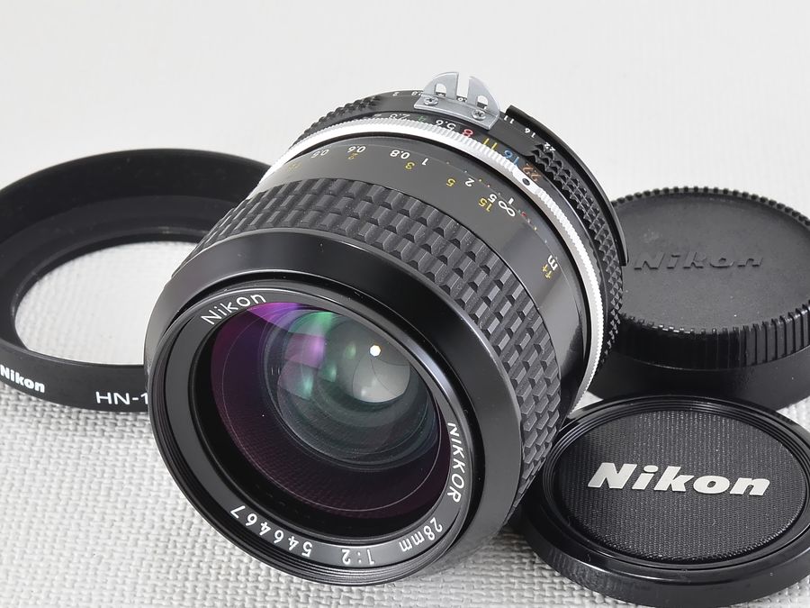 オールドレンズ探訪記] 訳ありレンズ！？Nikon Ai NIKKOR 28mm F2はスナップに最適レンズだった（作例あり）