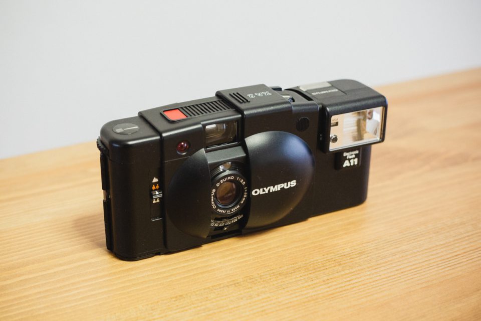 OLYMPUS XA2（オリンパス）