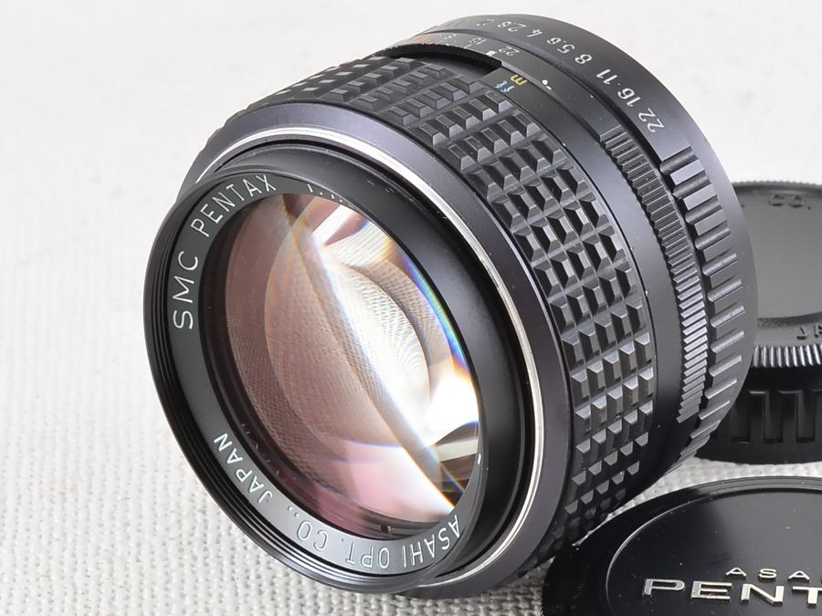 PENTAX vs OLYMPUS！大口径50mmオールドレンズの頂上対決